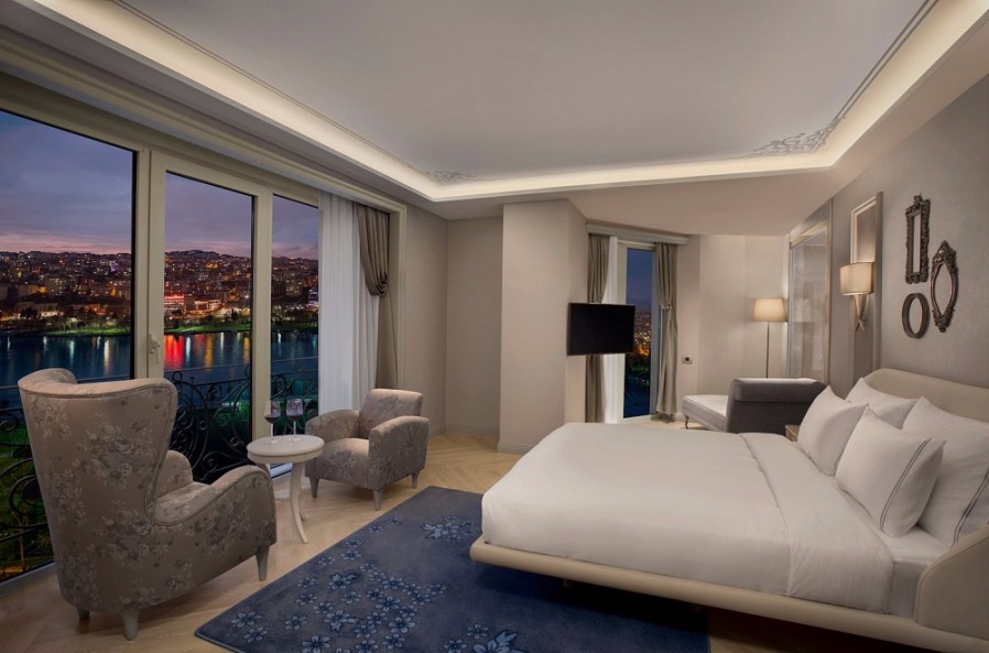 هتل لازونی استانبول 