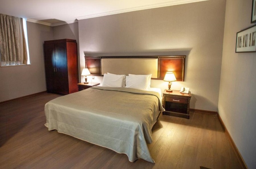 هتل رامادا بای ویندهام باکو 